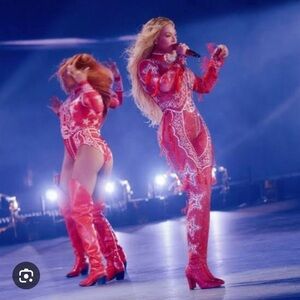 Azalea Wang thigh cowboy boot Beyonce 
Cowboy Carter Tour Boots for dancers.